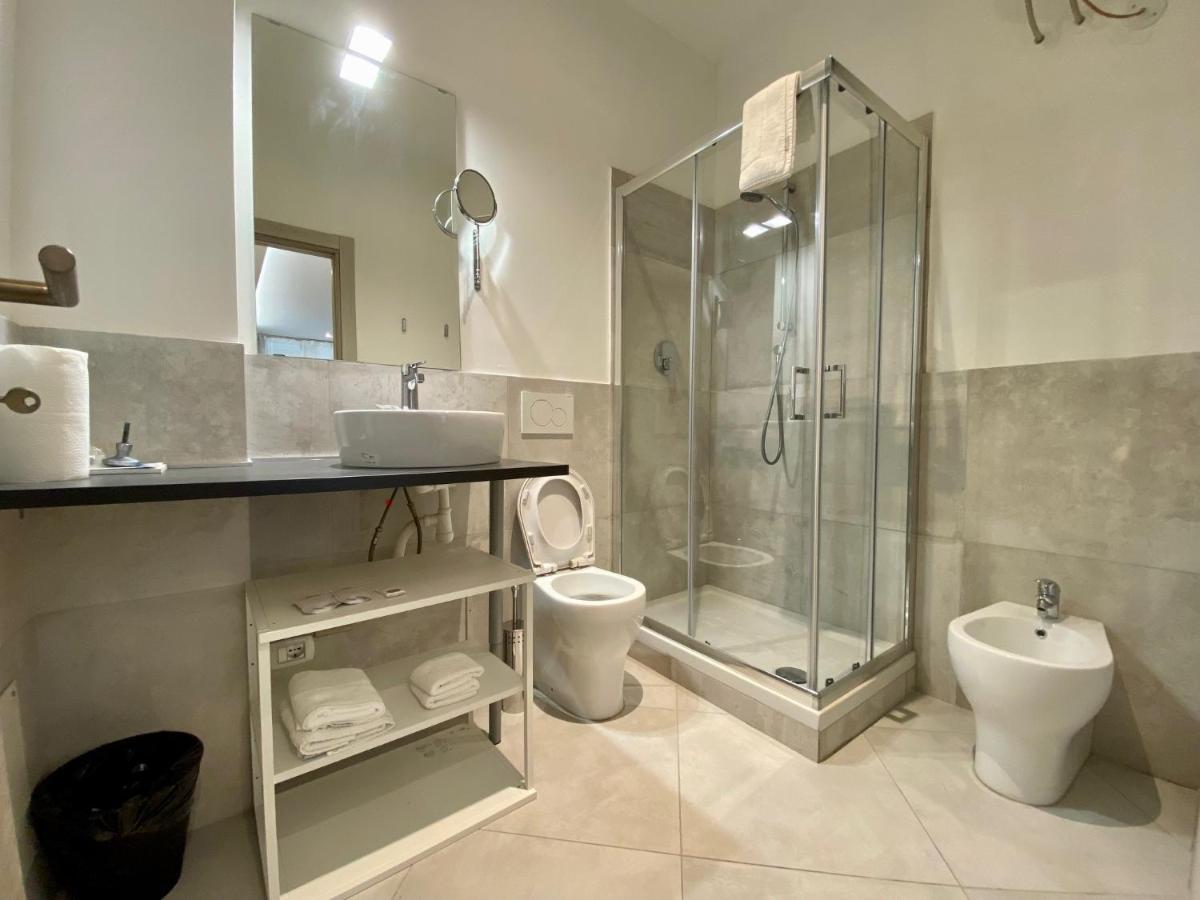Crespi In Fiera Appartement Bologna Buitenkant foto