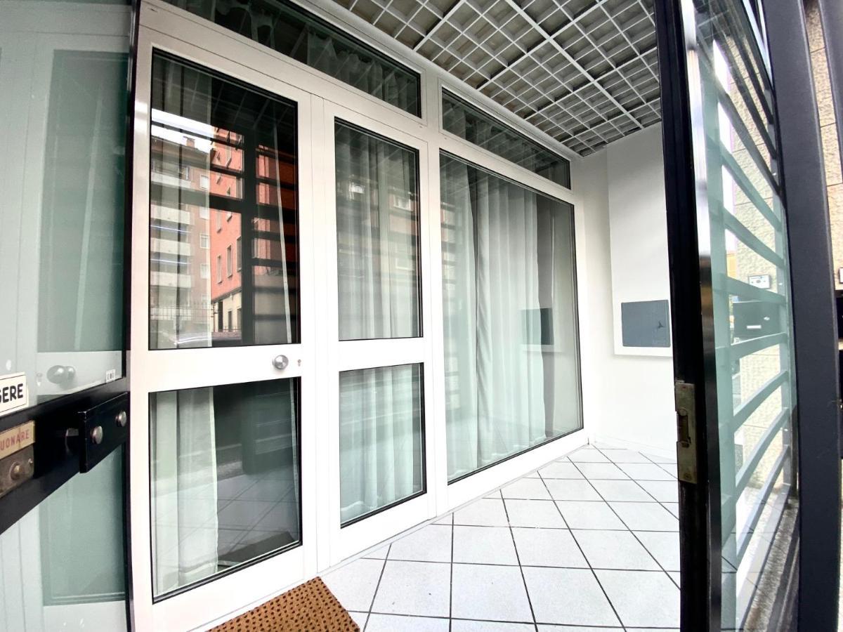 Crespi In Fiera Appartement Bologna Buitenkant foto